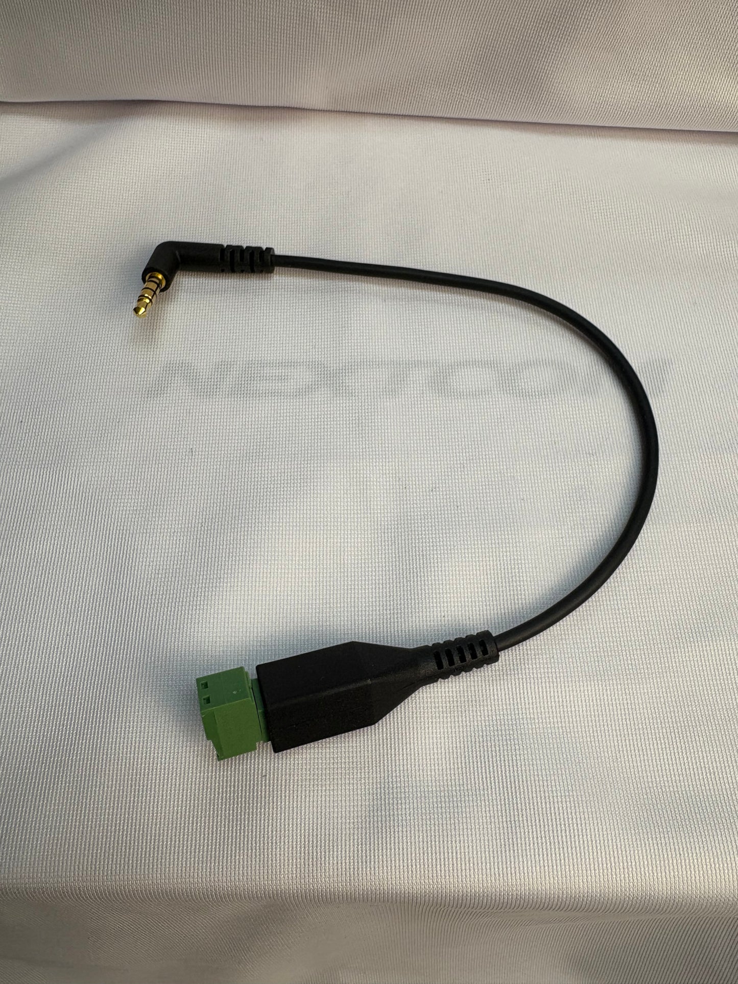 External Speaker Adapter Cable